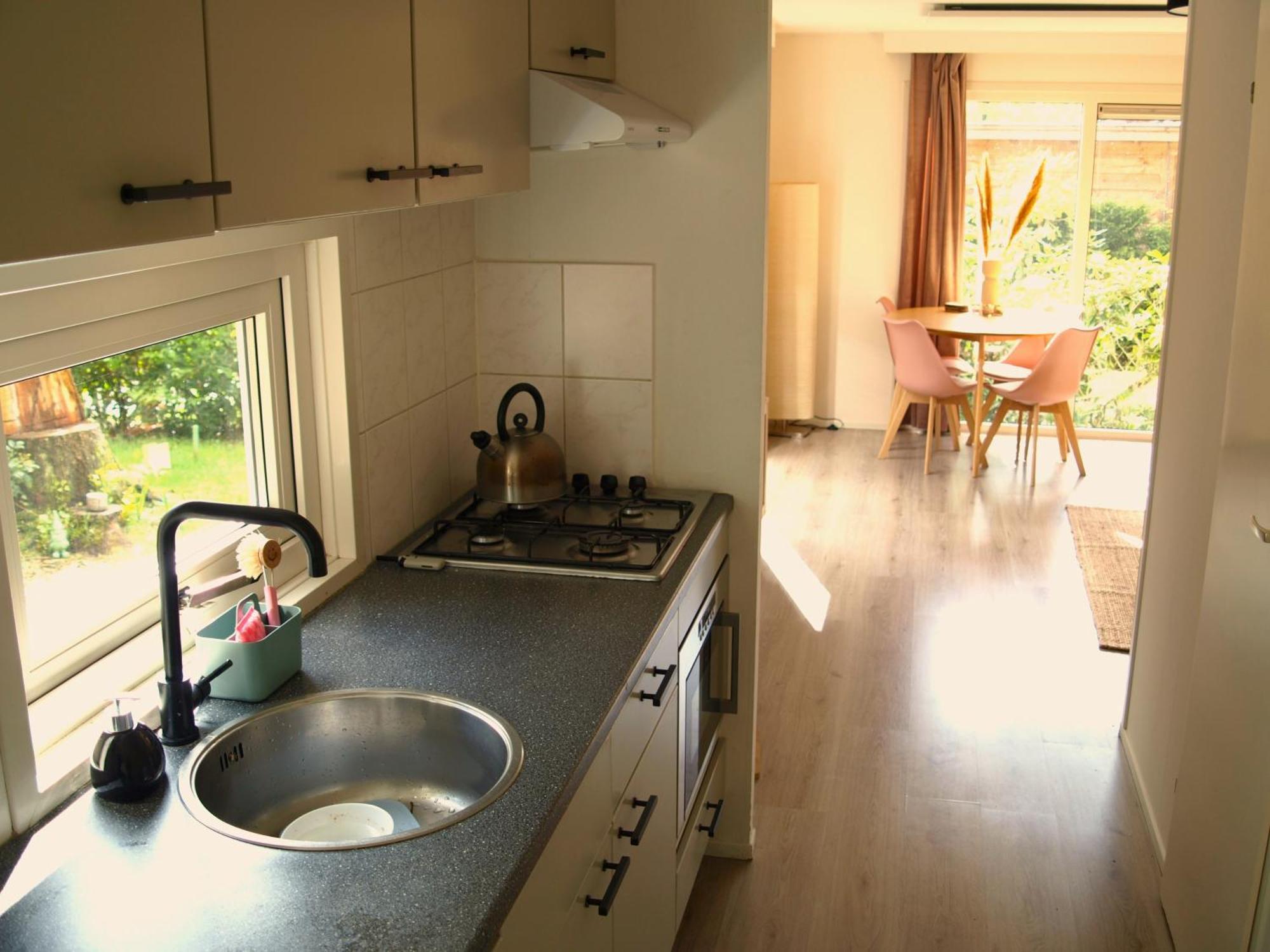 Gezellig Gemoderniseerd Chalet Op De Veluwe Пюттен Екстер'єр фото